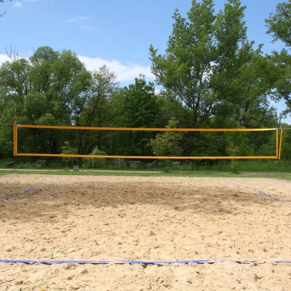 Beach volleyball net black with antennas, padded sides Beach volleyball net black with antennas, padded sides