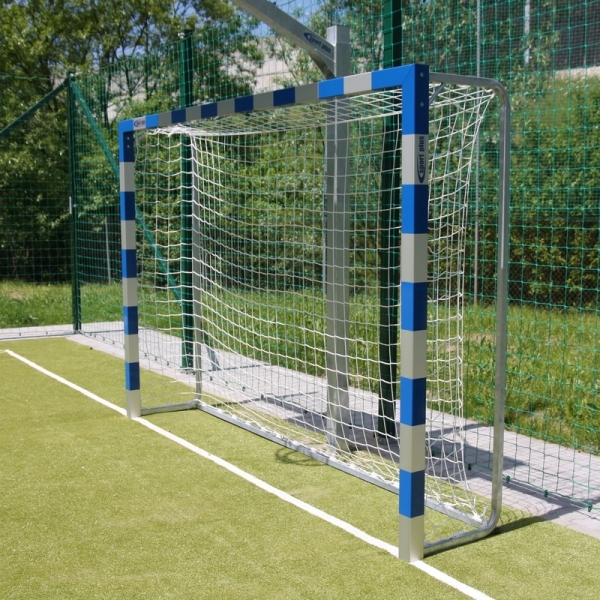 Handball nets (string thickness 4 mm, depth 0.5/0.5 m) Handball nets (string thickness 4 mm, depth 0.5/0.5 m)