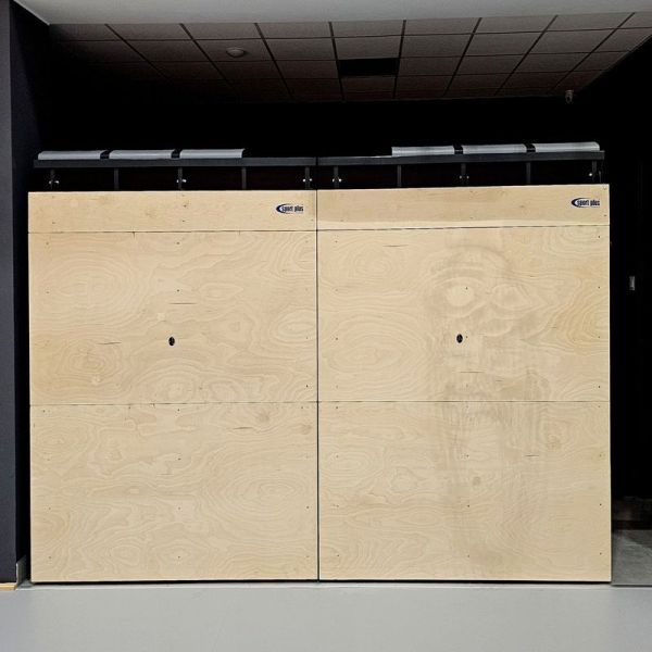 THIN-UP wall-folding grandstand with Verso seating